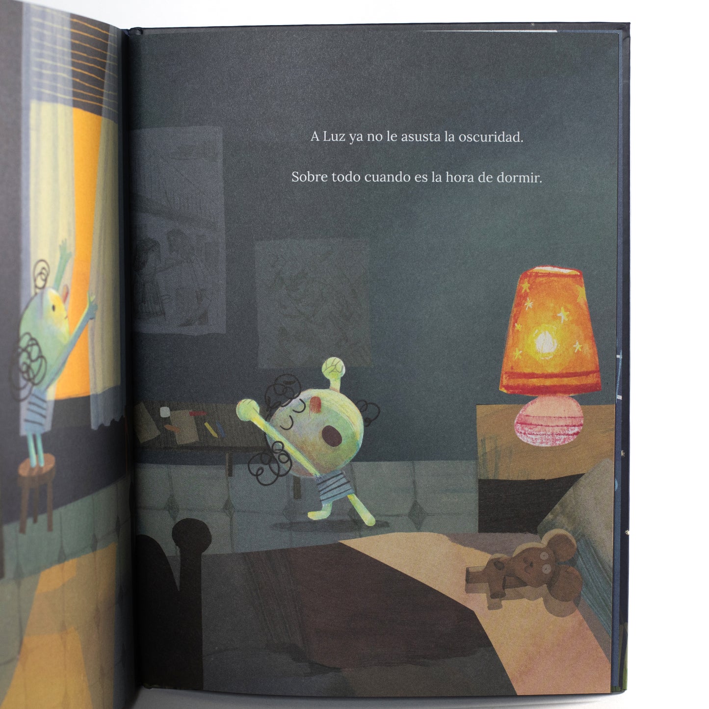 Luz . Raúl Minchinela y Valentí Ponsa