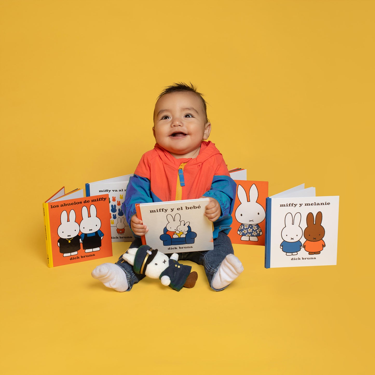 Miffy y el bebé . Dick Bruna