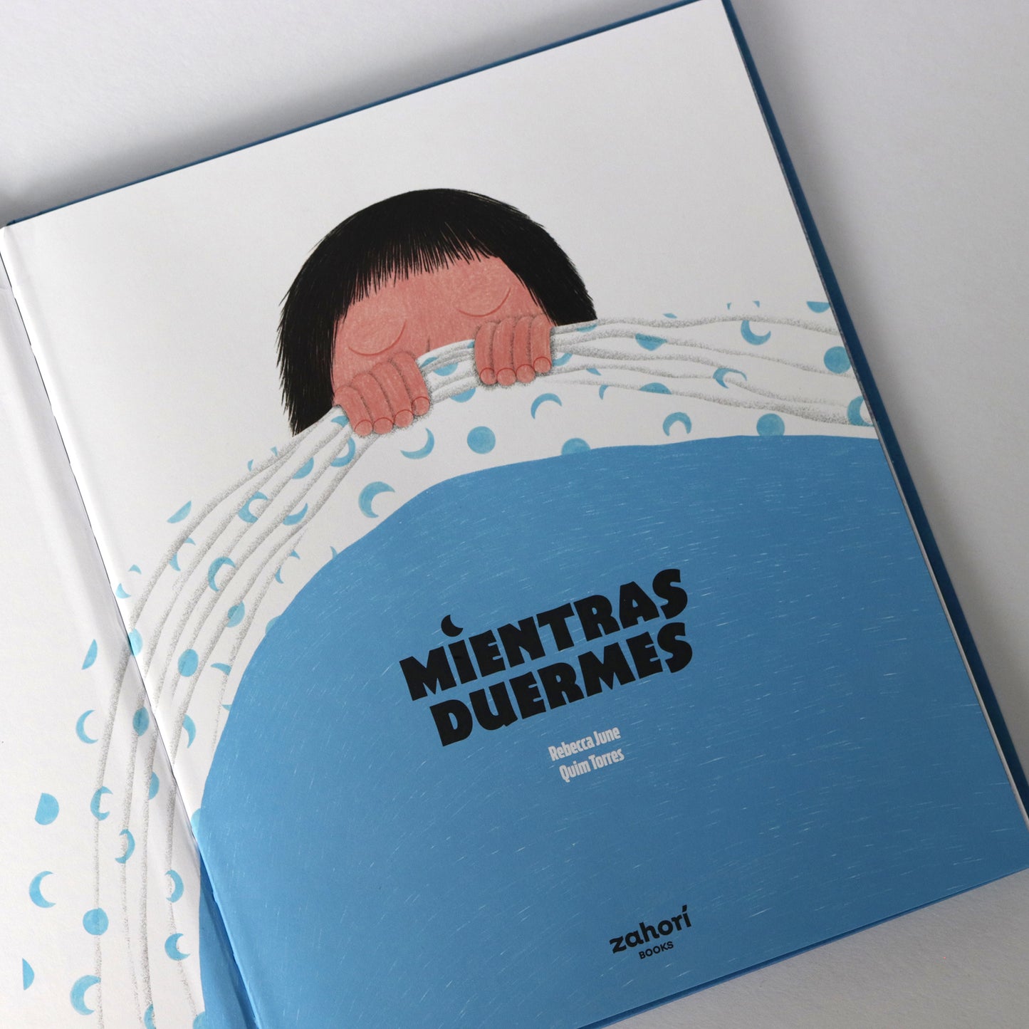 Mientras duermes . Rebecca June y Quim Torres