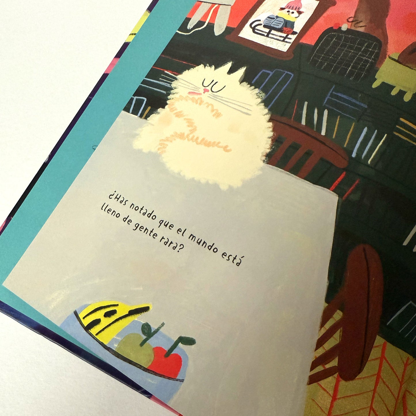 Qué rara es la gente . Victor D. O. Santos y Catarina Sobral